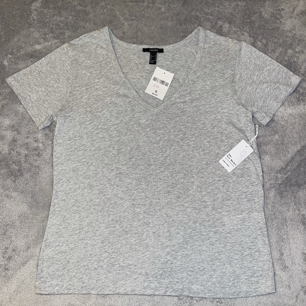 Forever 21 - The New Basic Collection